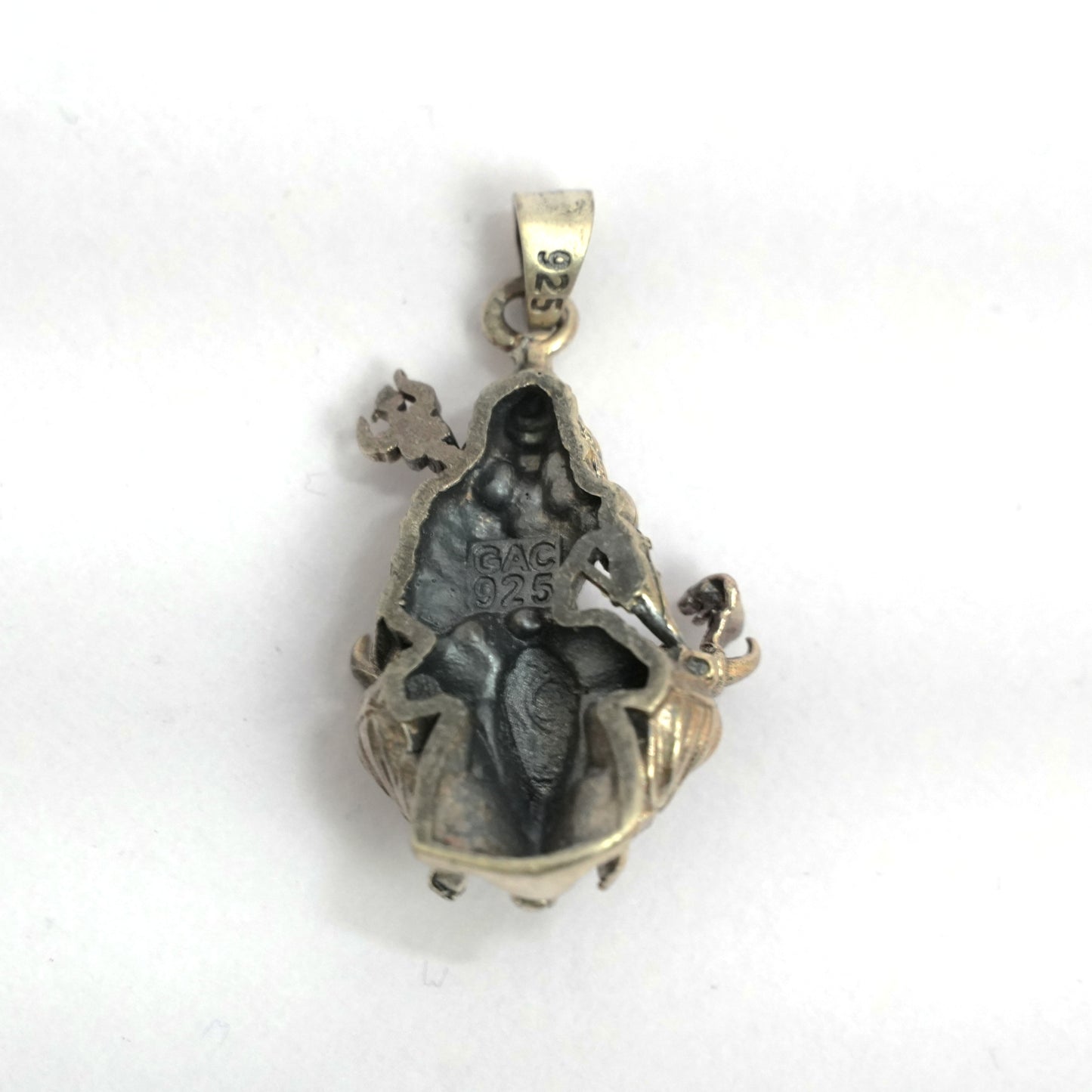 Lord Shiva Pendant – Riding Nandi (3.8 cm)