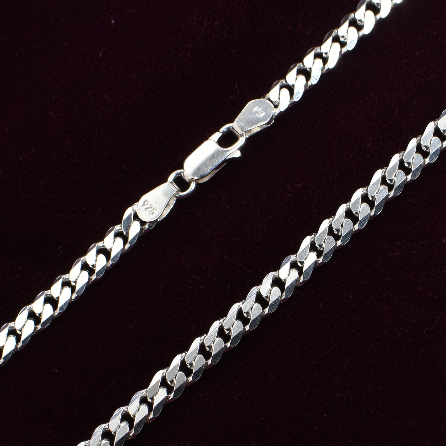Women’s & Unisex Silver Chain Necklace – Curb Link Design (Size 20 inch)
