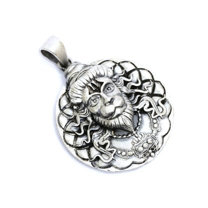 Lord Hanuman Pendant – Divine Devotion (4.5 cm)