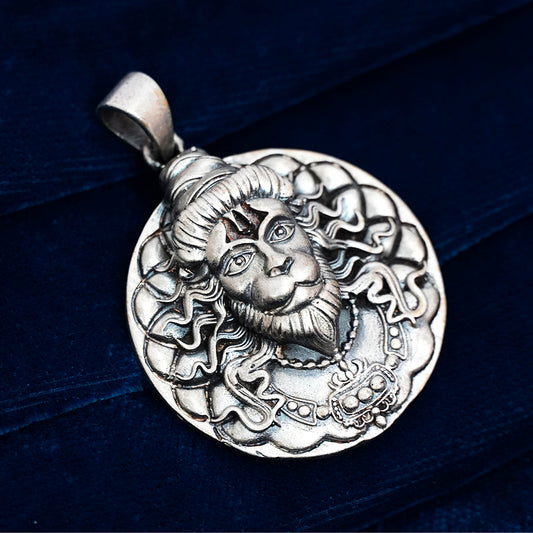Lord Hanuman Pendant – Divine Devotion (4.5 cm)