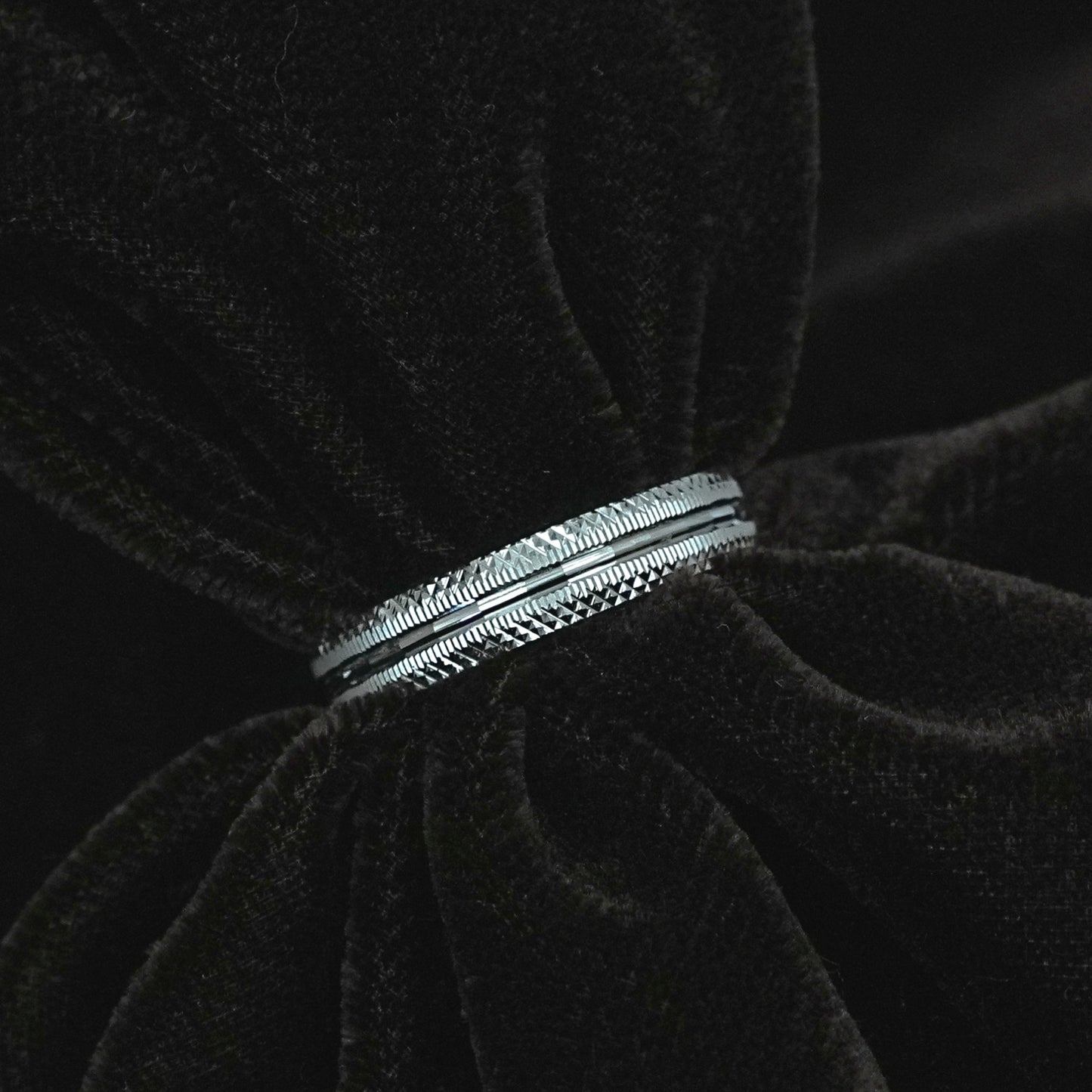 Men’s Sterling Silver Ring – Textured Elegance (Size 12)