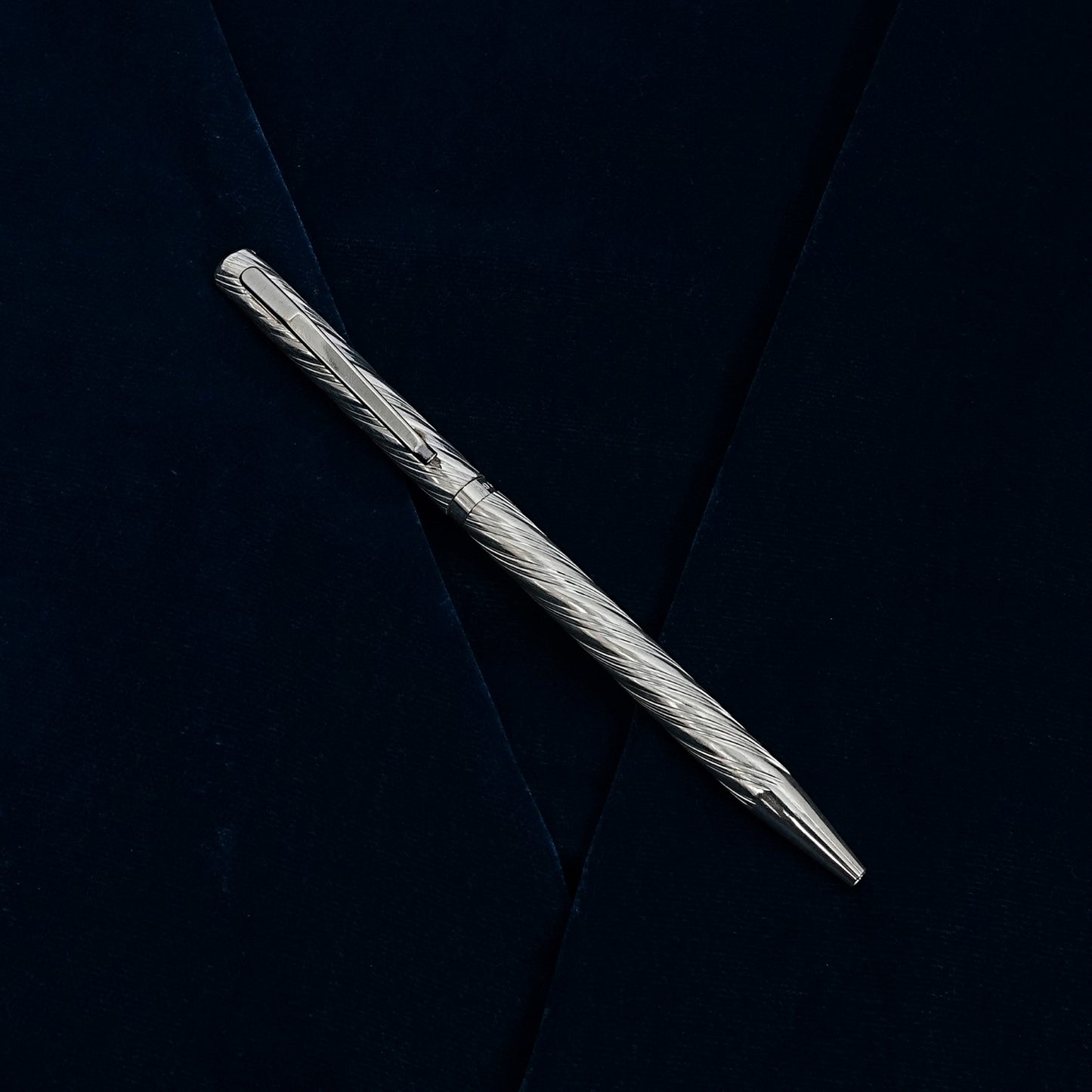 Pure Silver Pen – Spiral Textured Design (Standard Size)