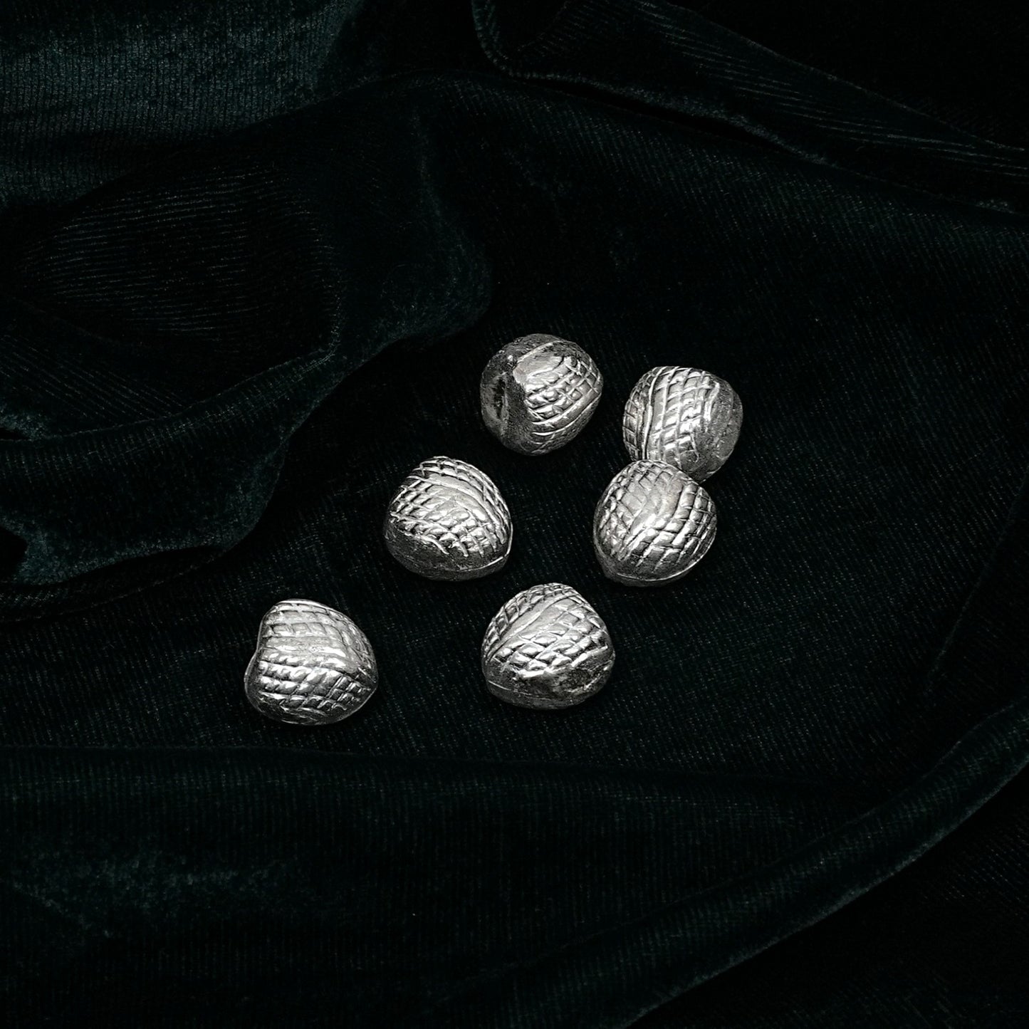 Sterling Silver Supari Set – Ornate Design (Set of 5, 1.25–1.5 cm)