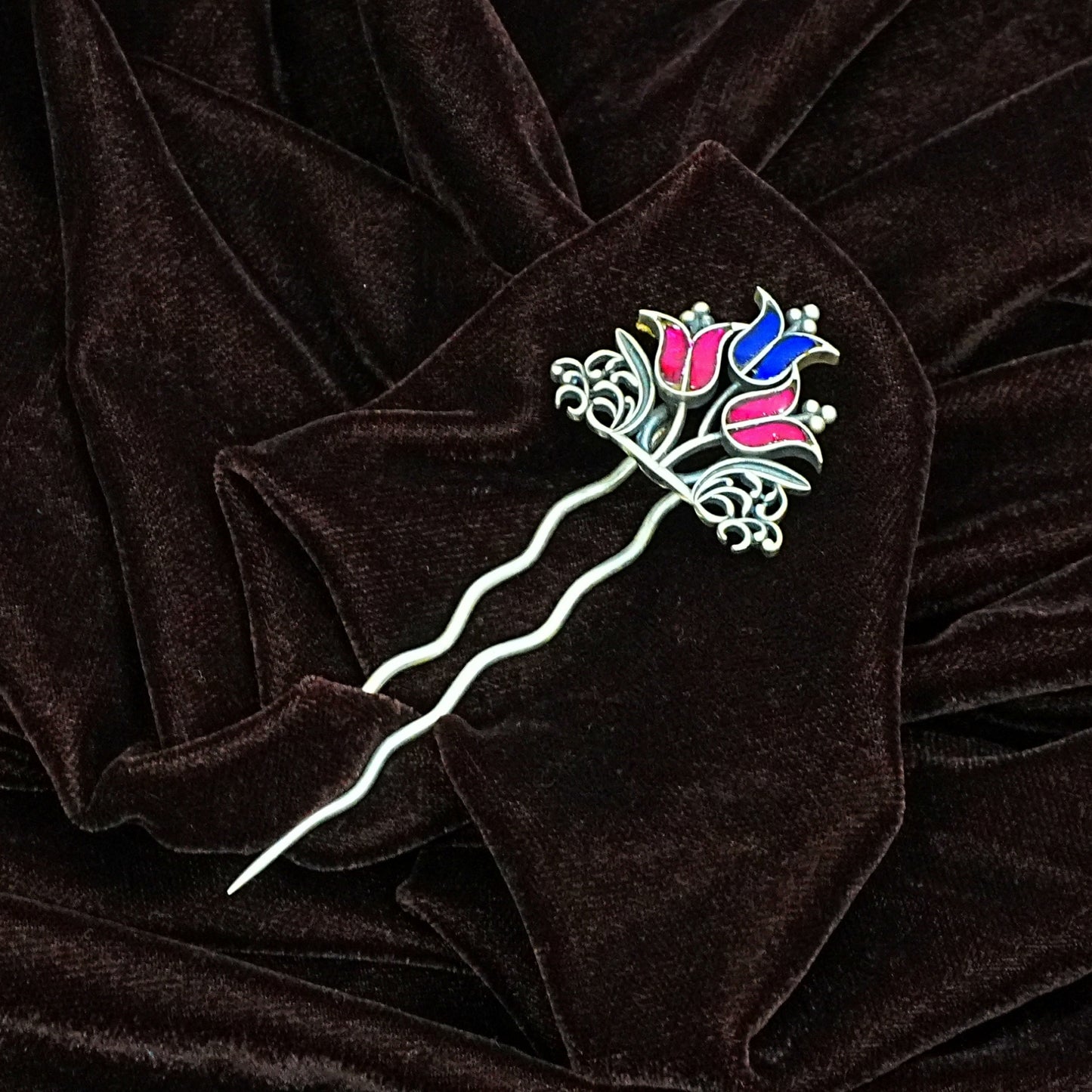 Sterling Silver Juda Pin – Floral Enamel Design