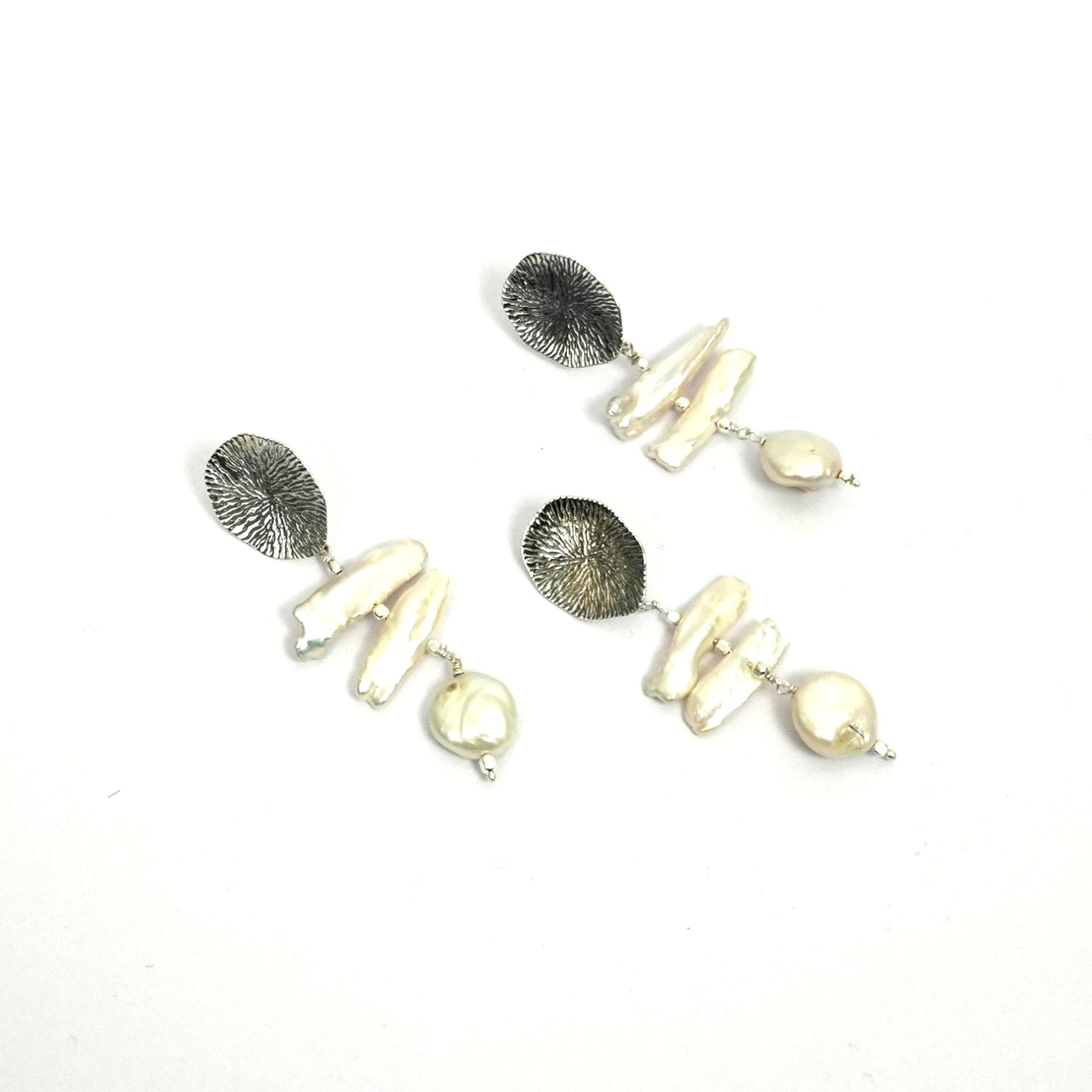 Sterling Silver Pendant Set – Textured Motif with Real Pearls