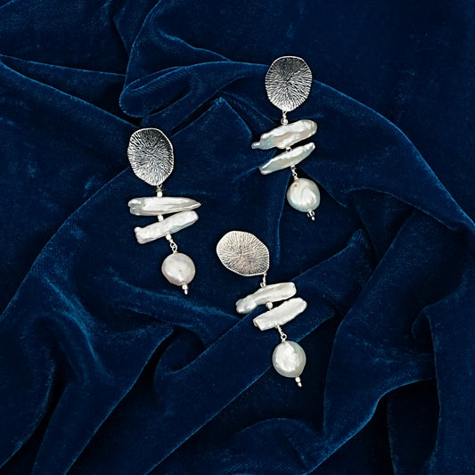 Sterling Silver Pendant Set – Textured Motif with Real Pearls