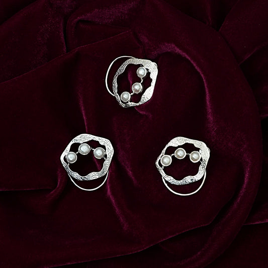 Sterling Silver Pendant Set – Textured Circular Motif with Real Pearls