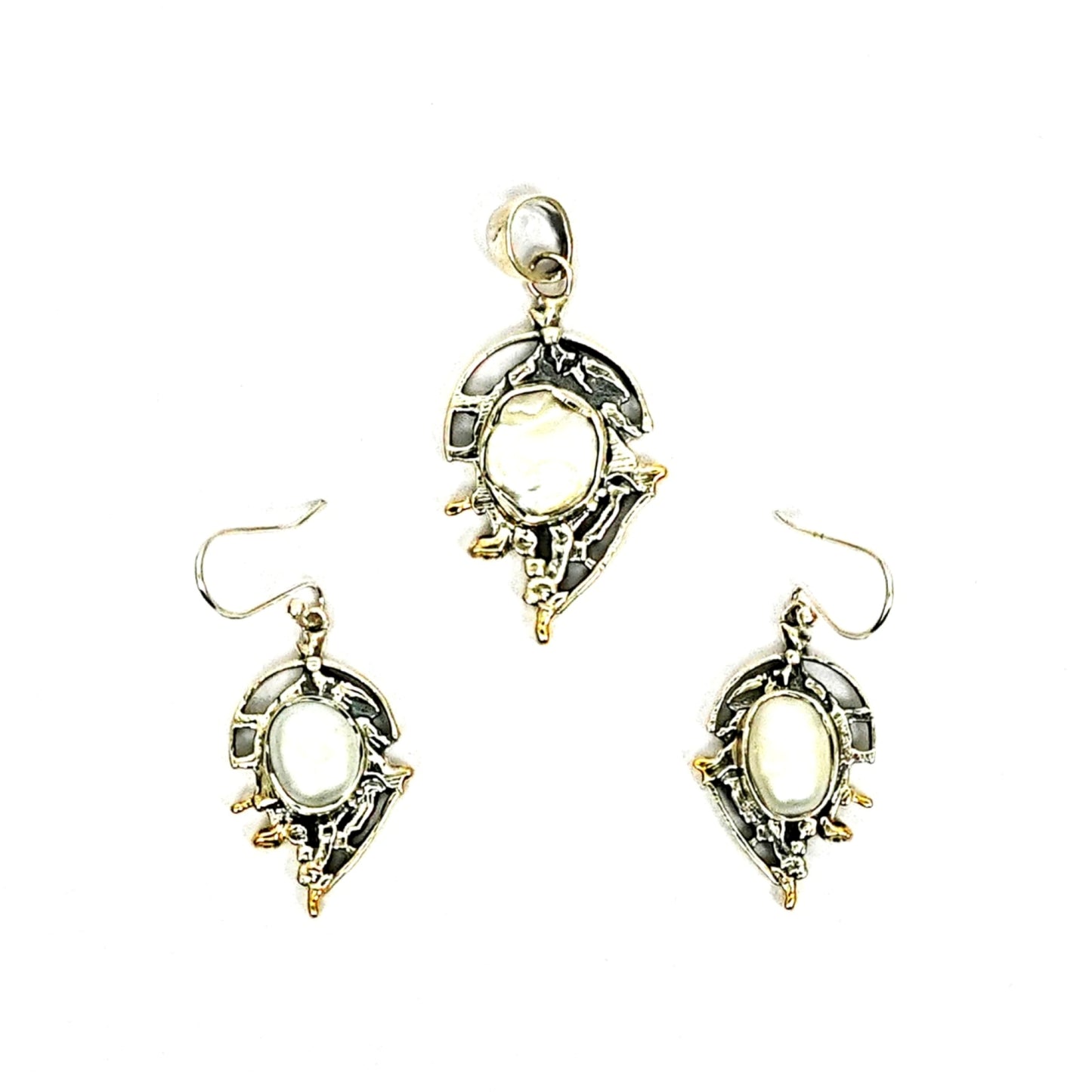 Sterling Silver Pendant Set – Ornate Dual-Tone Motif with Mother-of-Pearl