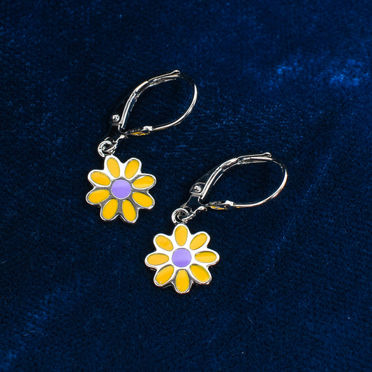 Kids Silver Earrings – Yellow Daisy Charm Design (2.5 cm)