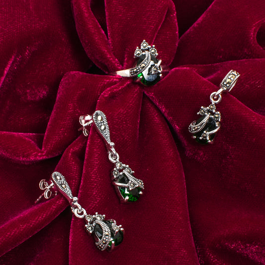 Emerald Serpent Jewellery Set – Pendant, Earrings & Ring