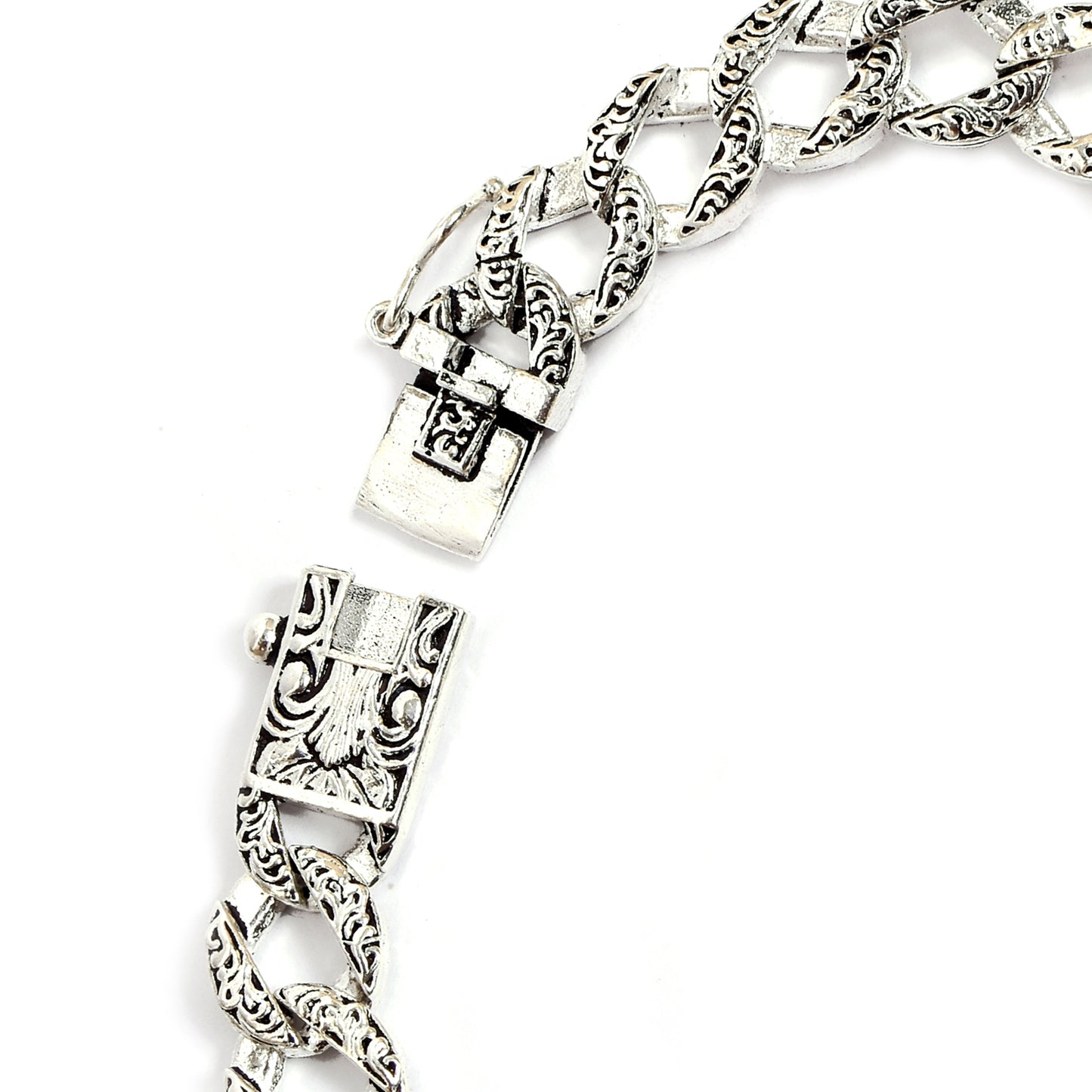 Lion Head with Crown & Engraved Chain Bracelet