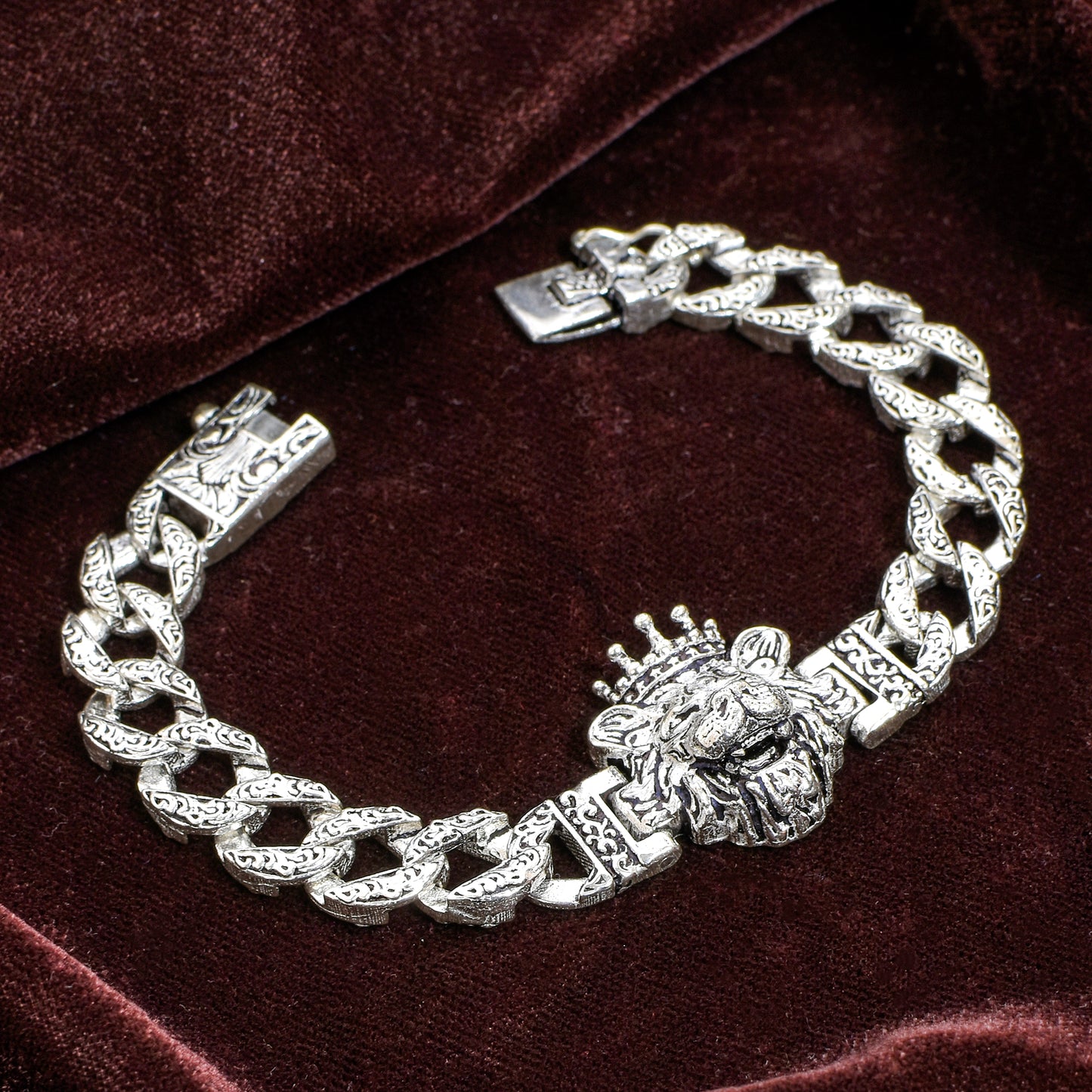 Lion Head with Crown & Engraved Chain Bracelet