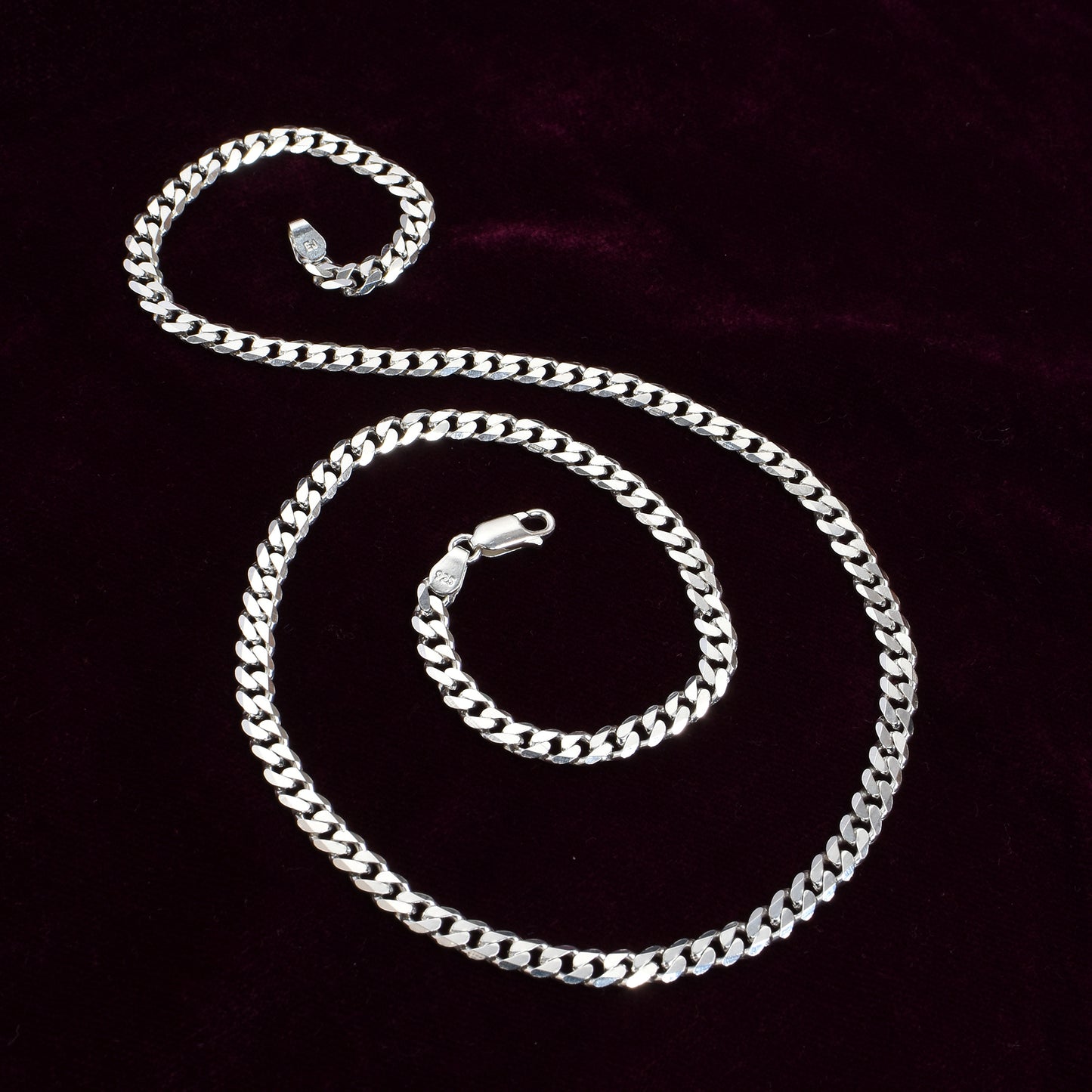 Women’s & Unisex Silver Chain Necklace – Curb Link Design (Size 20 inch)