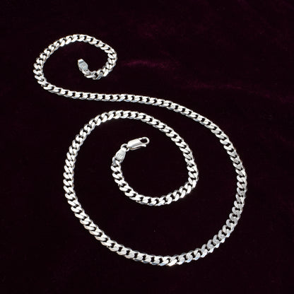 Women’s & Unisex Silver Chain Necklace – Curb Link Design (Size 20 inch)