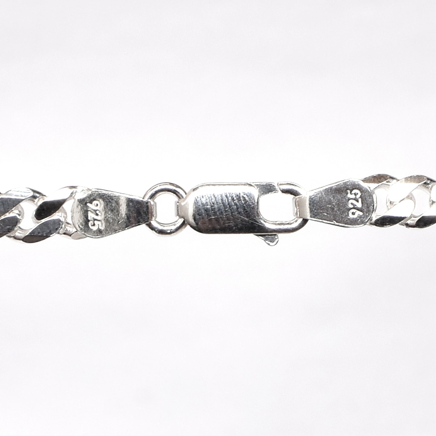 Women’s & Unisex Silver Chain Necklace – Curb Link Design (Size 20 inch)
