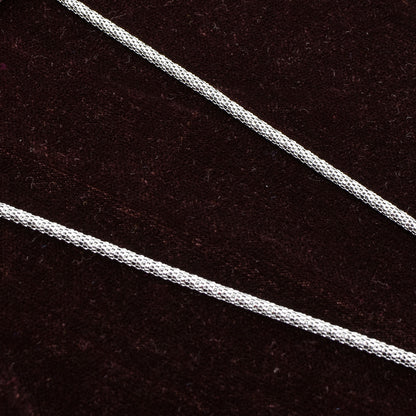 Refined Woven Texture (20 inch)