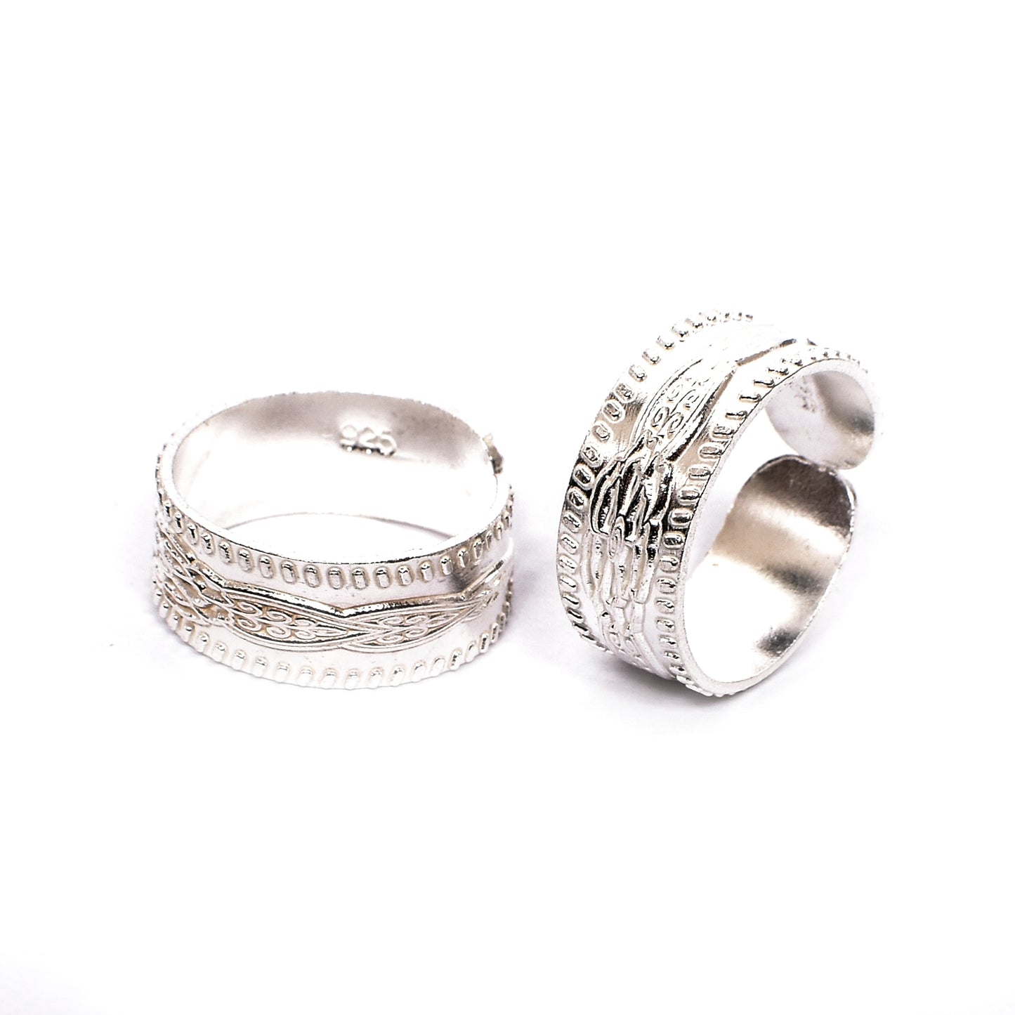 Silver Toe Ring Set – Ornate Engraved Motifs