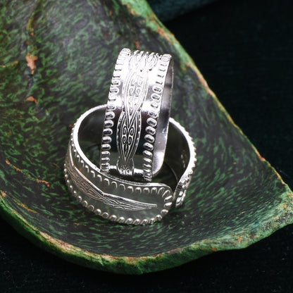 Silver Toe Ring Set – Ornate Engraved Motifs
