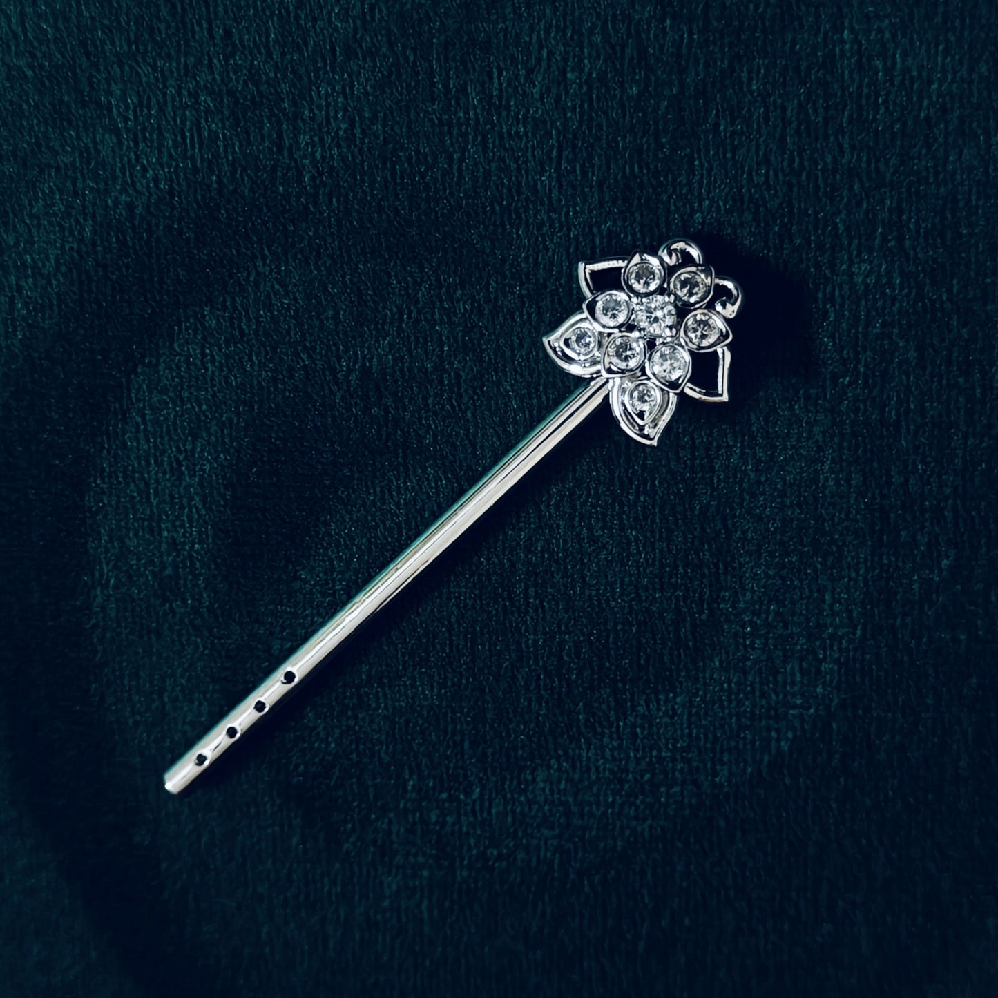 Sterling Silver Krishna Bansuri – Floral Gemstone Design (2.25 inch)